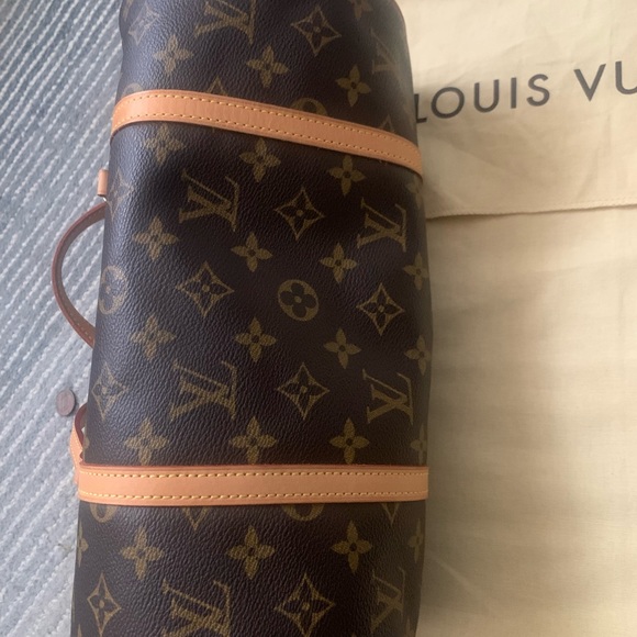 💯% Authentic Louis Vuitton papillon 30! - Picture 9 of 11